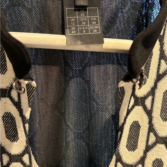 Chaize black and white print dress - Picture 8 of 10